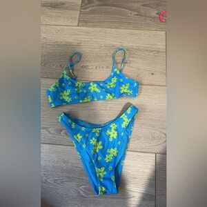 PACSUN swimsuit worn TWICE. just like new. Size XS